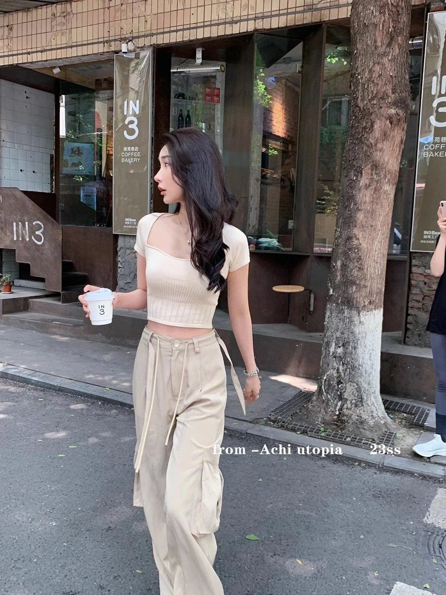 Apricot coloured square shoulder knitted short-sleeved t-shirt female summer small people Slim short sweet spicy girl small tops
Apricot coloured square shoulder knitted short-sleeved t-shirt female summer small people Slim short sweet spicy girl small tops
