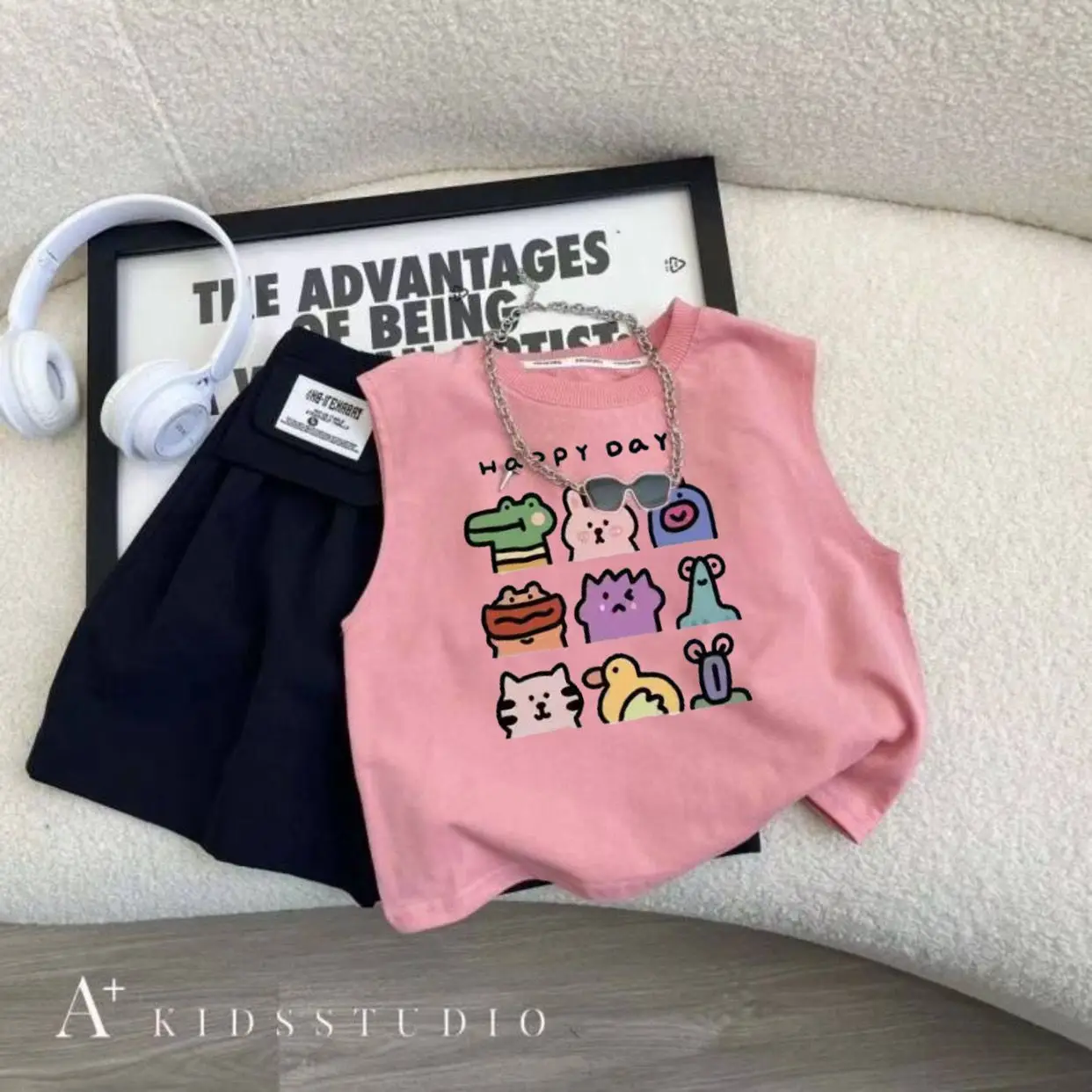 Cotton Children T-shirt Summer New Korean Loose Tank Top 2024 Boys and Girls Tank Top Baby Sleeveless Children Vest
Cotton Children T-shirt Summer New Korean Loose Tank Top 2024 Boys and Girls Tank Top Baby Sleeveless Children Vest