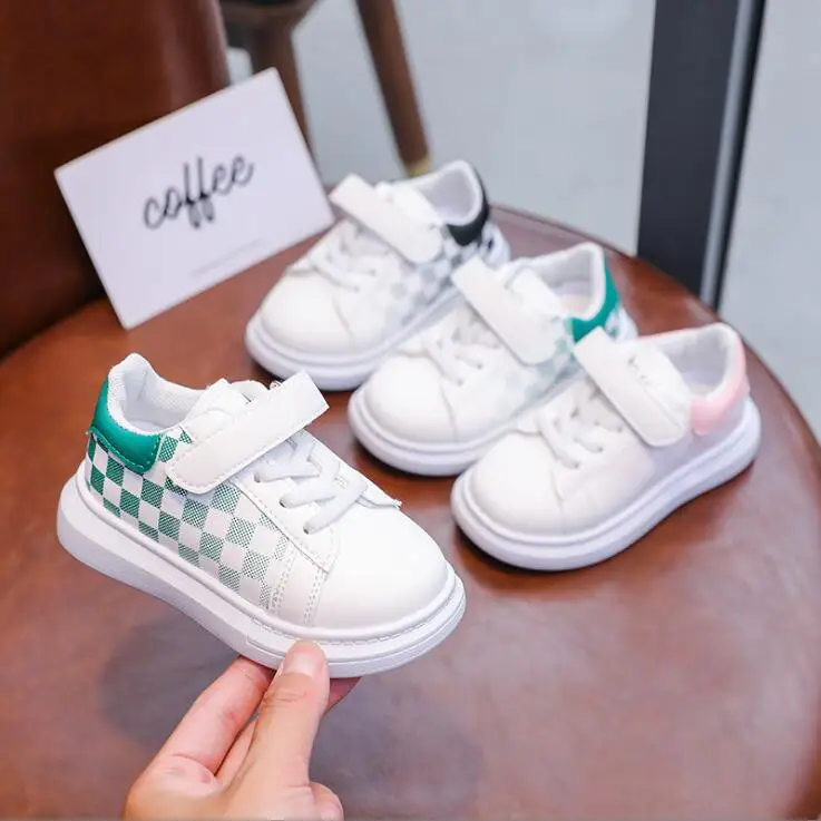 Children's Small White Shoes 2024 Autumn Gradual Change Grid Anti-skid Breathable Sports Shoes With Soft Soles For Boys Girls
Children's Small White Shoes 2024 Autumn Gradual Change Grid Anti-skid Breathable Sports Shoes With Soft Soles For Boys Girls