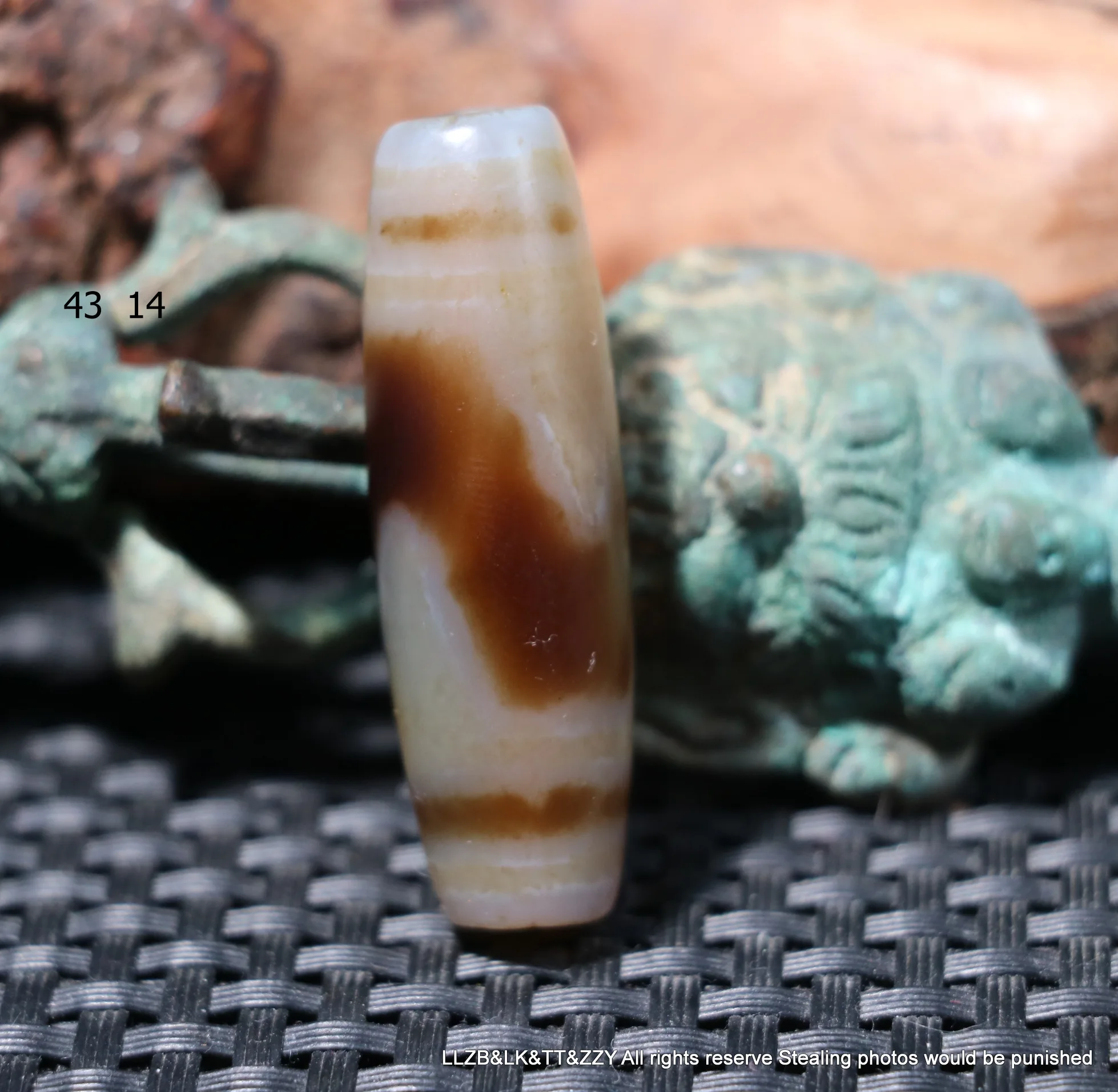 LKbrother соусы сила волшебный Тибетский Старый Агат острый тигр зуб символизировать бусины дзи большой кулон UPD0907A49
LKbrother соусы сила волшебный Тибетский Старый Агат острый тигр зуб символизировать бусины дзи большой кулон UPD0907A49