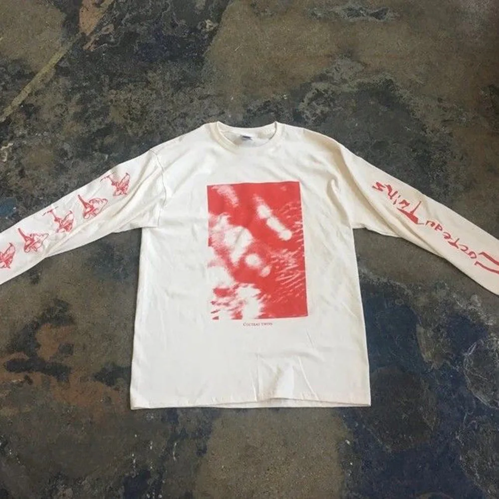 2023 New Y2K American Street Loose Cotton Long Sleeve Tops Abstract Image Printing Long Sleeve Tops Gothic Hot Selling Sweat Car
2023 New Y2K American Street Loose Cotton Long Sleeve Tops Abstract Image Printing Long Sleeve Tops Gothic Hot Selling Sweat Car