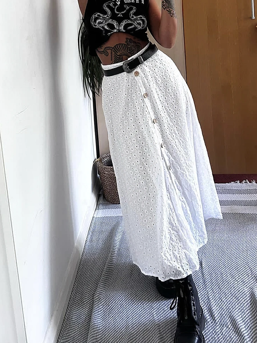 Hollow Out White Skirts For Women Summer New Loose Chic Embroidered Button Split Midi Skirt Femme Casual Fashion Faldas Bottom
Hollow Out White Skirts For Women Summer New Loose Chic Embroidered Button Split Midi Skirt Femme Casual Fashion Faldas Bottom