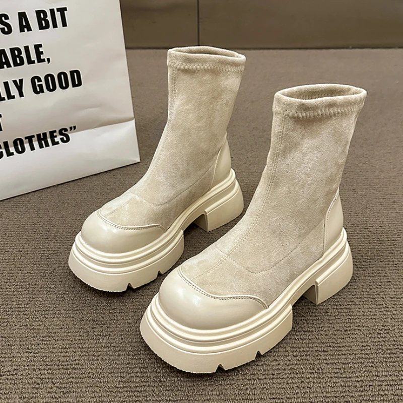 Winter Woman Suede Ankle Boots Fashion Side Zippers Ladies Elegant Platform Thick Bottom Short Boots Shoes Black Women's Boats
Winter Woman Suede Ankle Boots Fashion Side Zippers Ladies Elegant Platform Thick Bottom Short Boots Shoes Black Women's Boats