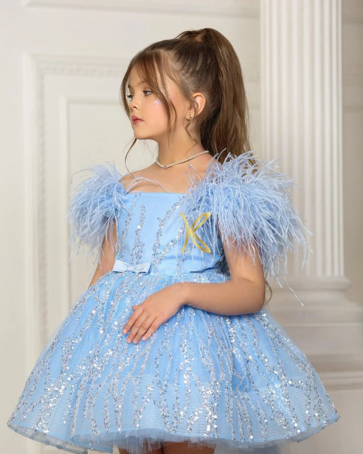 Gardenwed Feather Girl Dresses Blue Boat Neck Spark Flower Girl Dress Knee Length Girl Party Dress Kid Gown First Communion
Gardenwed Feather Girl Dresses Blue Boat Neck Spark Flower Girl Dress Knee Length Girl Party Dress Kid Gown First Communion