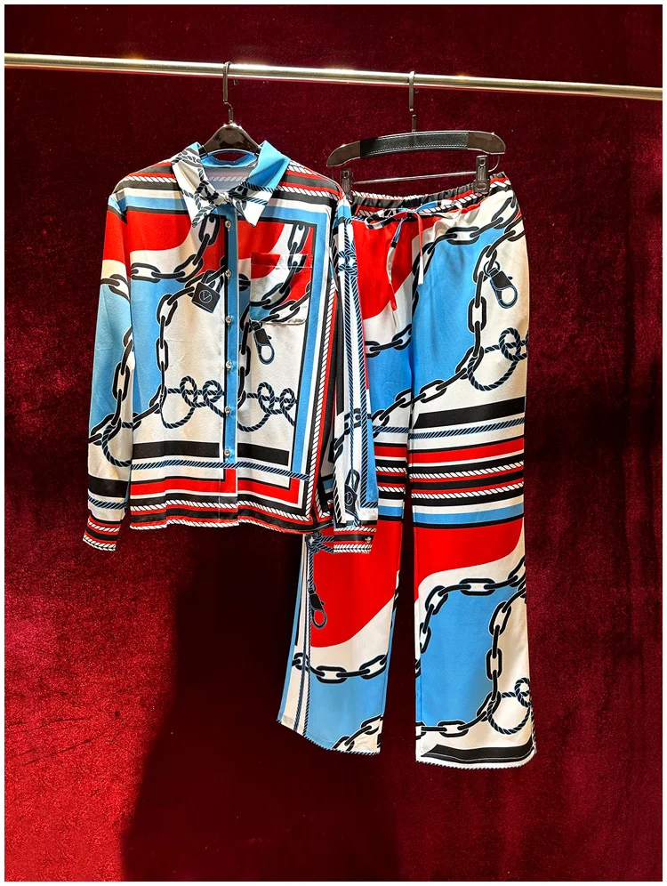 European and American women's clothing 2023 autumn new Long-sleeved printed chain shirt Wide leg pants Fashion suit
European and American women's clothing 2023 autumn new Long-sleeved printed chain shirt Wide leg pants Fashion suit