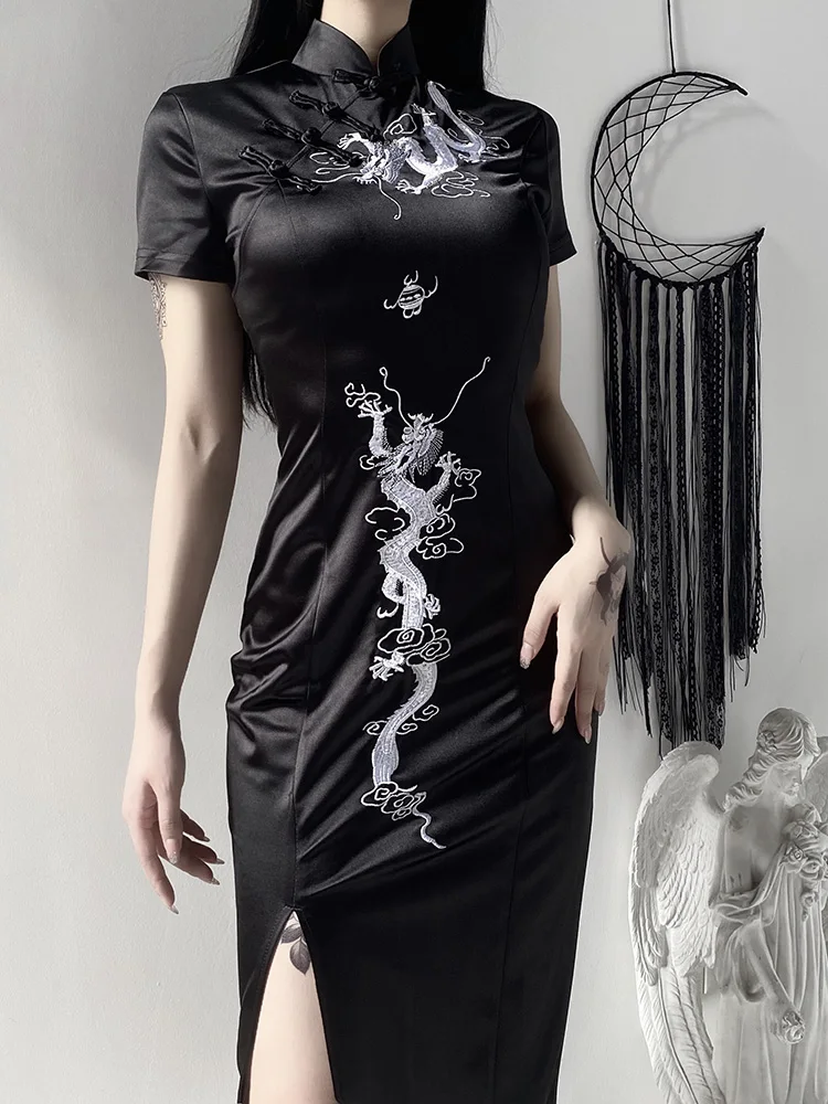 New Women's Emboridery Dragon Qipao Cheongsam Retro Side Slit Stand Collar Robe Cheongsa Short Sleeve Chinese Evening Dress
New Women's Emboridery Dragon Qipao Cheongsam Retro Side Slit Stand Collar Robe Cheongsa Short Sleeve Chinese Evening Dress