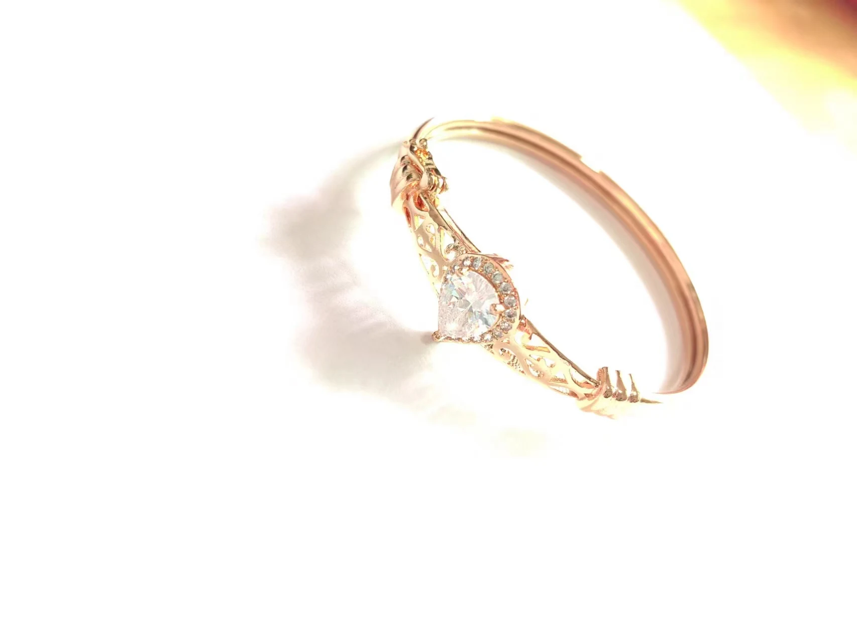 Selead designs the best deals on 24K copper engraved Arabic 14K bracelets for women gold plated bracelets
Selead designs the best deals on 24K copper engraved Arabic 14K bracelets for women gold plated bracelets