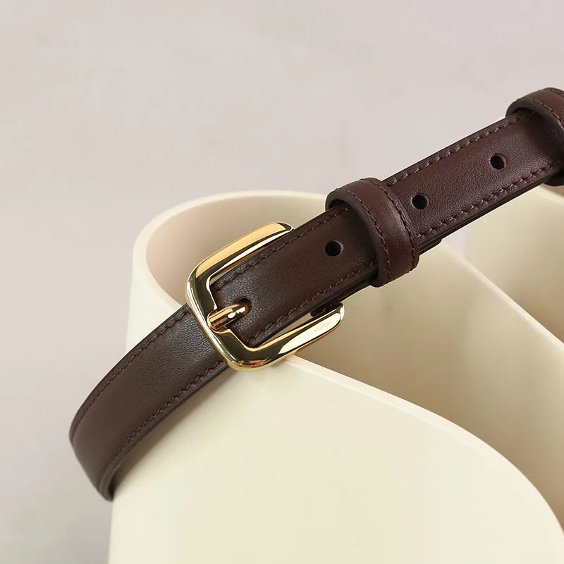 NEW With box Mens Designers Belt Luxury Womens Belts Letter Leather belt fashion business casual simple classic G149
NEW With box Mens Designers Belt Luxury Womens Belts Letter Leather belt fashion business casual simple classic G149