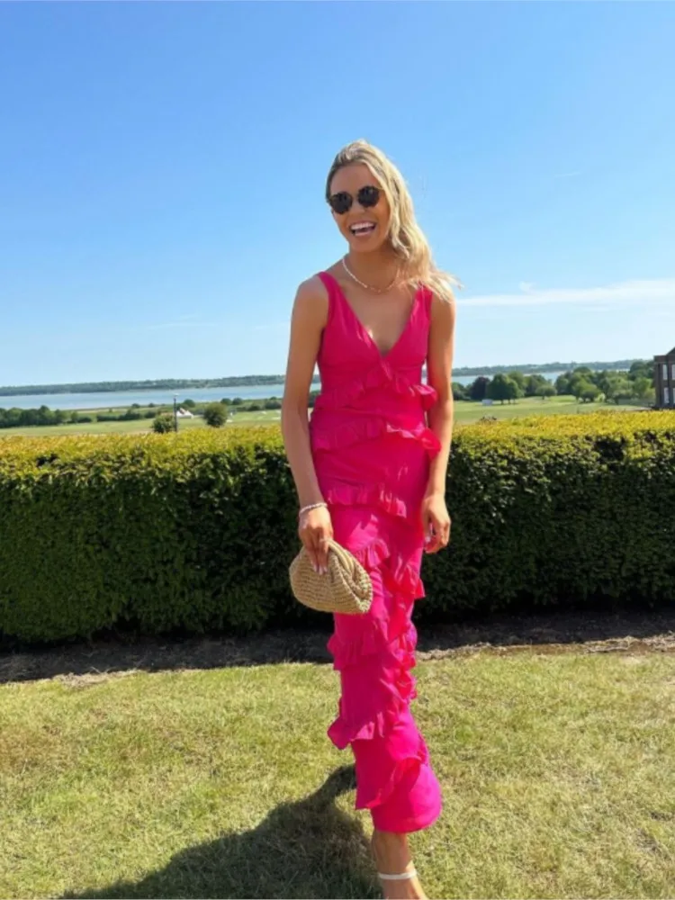 Fashion Ruffle Ruched Maxi Dress Women Sleeveless Deep V Neck Backless Party Dresses 2023 Summer Beach Streetwear Vestidos
Fashion Ruffle Ruched Maxi Dress Women Sleeveless Deep V Neck Backless Party Dresses 2023 Summer Beach Streetwear Vestidos
