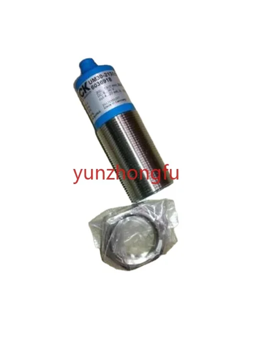 UM30-213113 6036918 Ultrasonic Sensor Original New 1 Piece
UM30-213113 6036918 Ultrasonic Sensor Original New 1 Piece