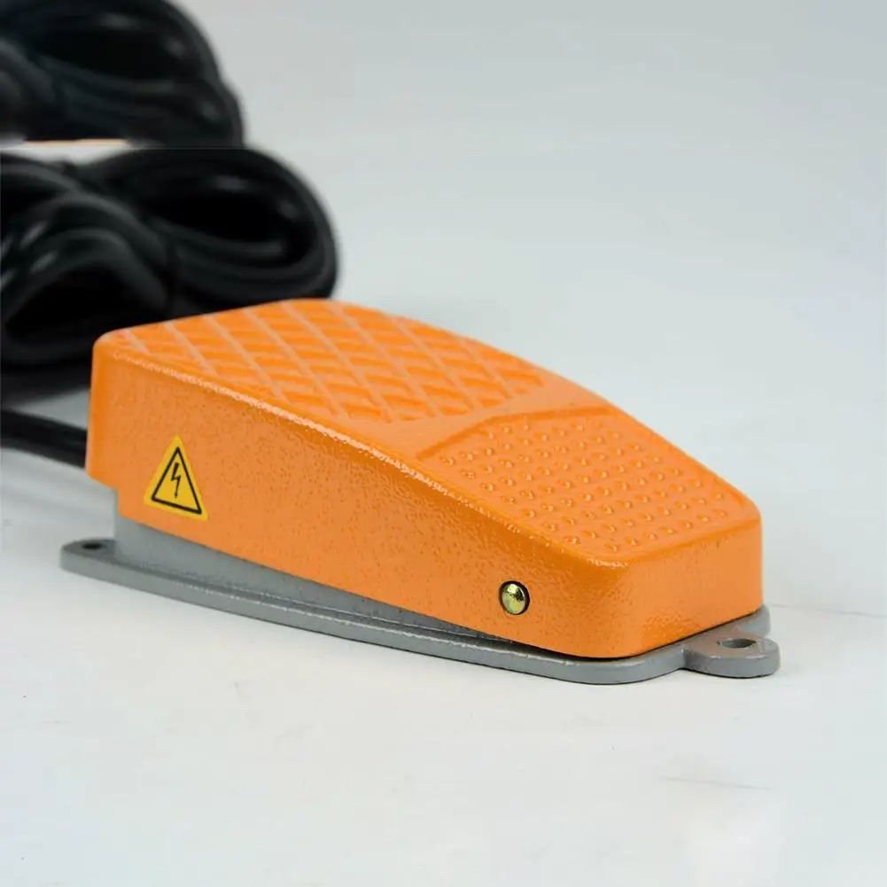 Brand New Durable High Quality Foot Switch Electric Pedal Aluminum Multi Purpose Non-slip SPDT Single Pole Double Thro
Brand New Durable High Quality Foot Switch Electric Pedal Aluminum Multi Purpose Non-slip SPDT Single Pole Double Thro