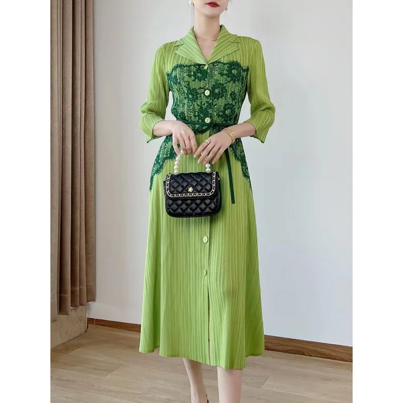 Miyake Pleated Dress Women's 2023 Spring New Fashion Printed Lapel Long-sleeved Single-breasted Belted Cardigan Long Skirt
Miyake Pleated Dress Women's 2023 Spring New Fashion Printed Lapel Long-sleeved Single-breasted Belted Cardigan Long Skirt