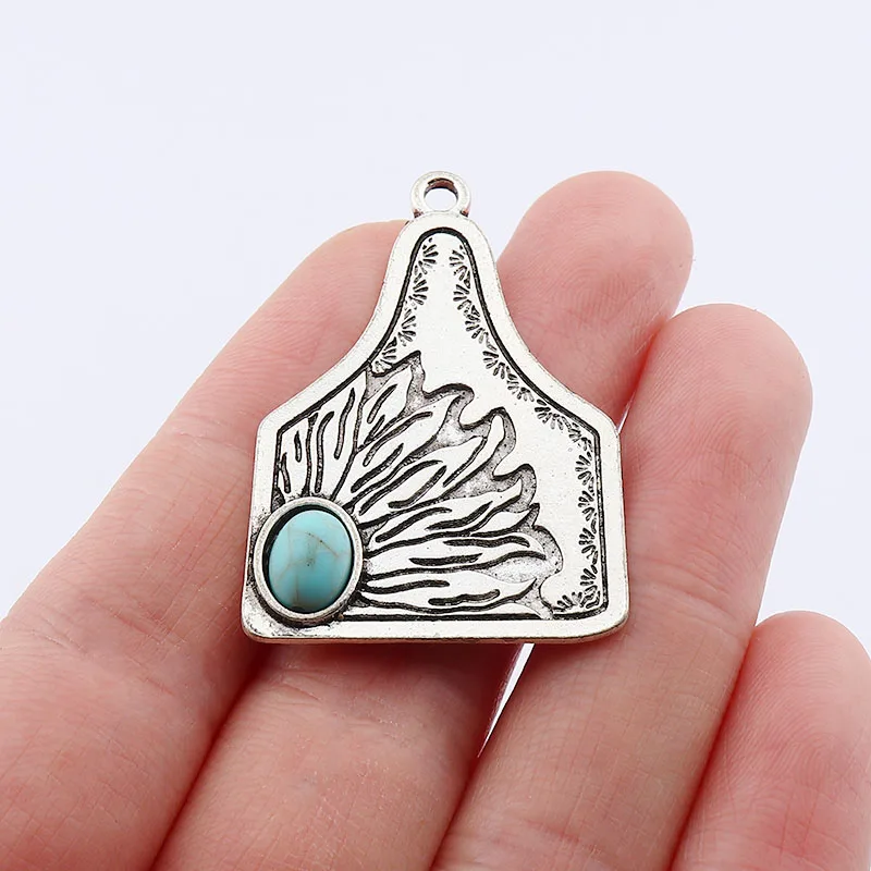 4x Imitation Turquoises Stone Boho Tibetan Silver Decorative Pattern Convex Type Charm Pendants For Necklace Accessories 34x31mm
4x Imitation Turquoises Stone Boho Tibetan Silver Decorative Pattern Convex Type Charm Pendants For Necklace Accessories 34x31mm