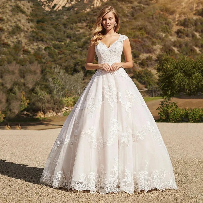 Luxury Cap Sleeve Lace Appliques Wedding Dress V-Neck Button Robe De Mariée For Bridal Wedding Gowns vestidos de novia
Luxury Cap Sleeve Lace Appliques Wedding Dress V-Neck Button Robe De Mariée For Bridal Wedding Gowns vestidos de novia