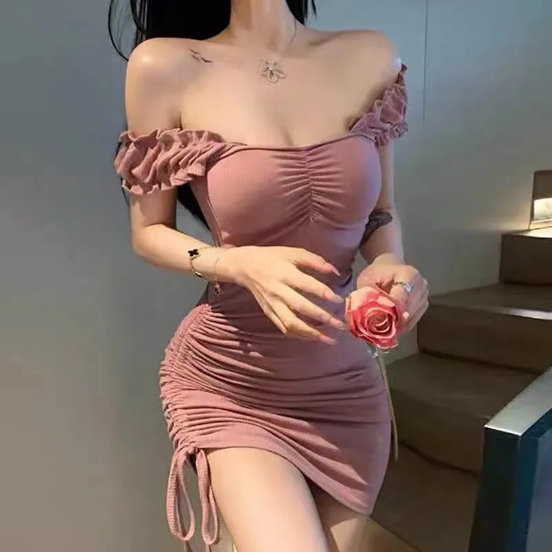 One-line Neck Bubble Puff Short Sleeve Dress Women's Summer New Drawstring Design Sense Niche Sexy Spice Girl Temperament Skirt
One-line Neck Bubble Puff Short Sleeve Dress Women's Summer New Drawstring Design Sense Niche Sexy Spice Girl Temperament Skirt
