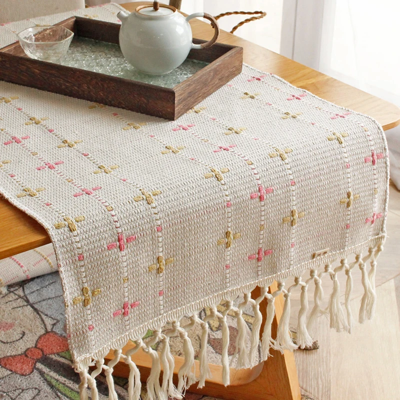

Boho Table Runner Natural Cotton Woven with Tassels Dining Table décor for Farmhouse Home Decor Coffee Tables Kitchen Decoration