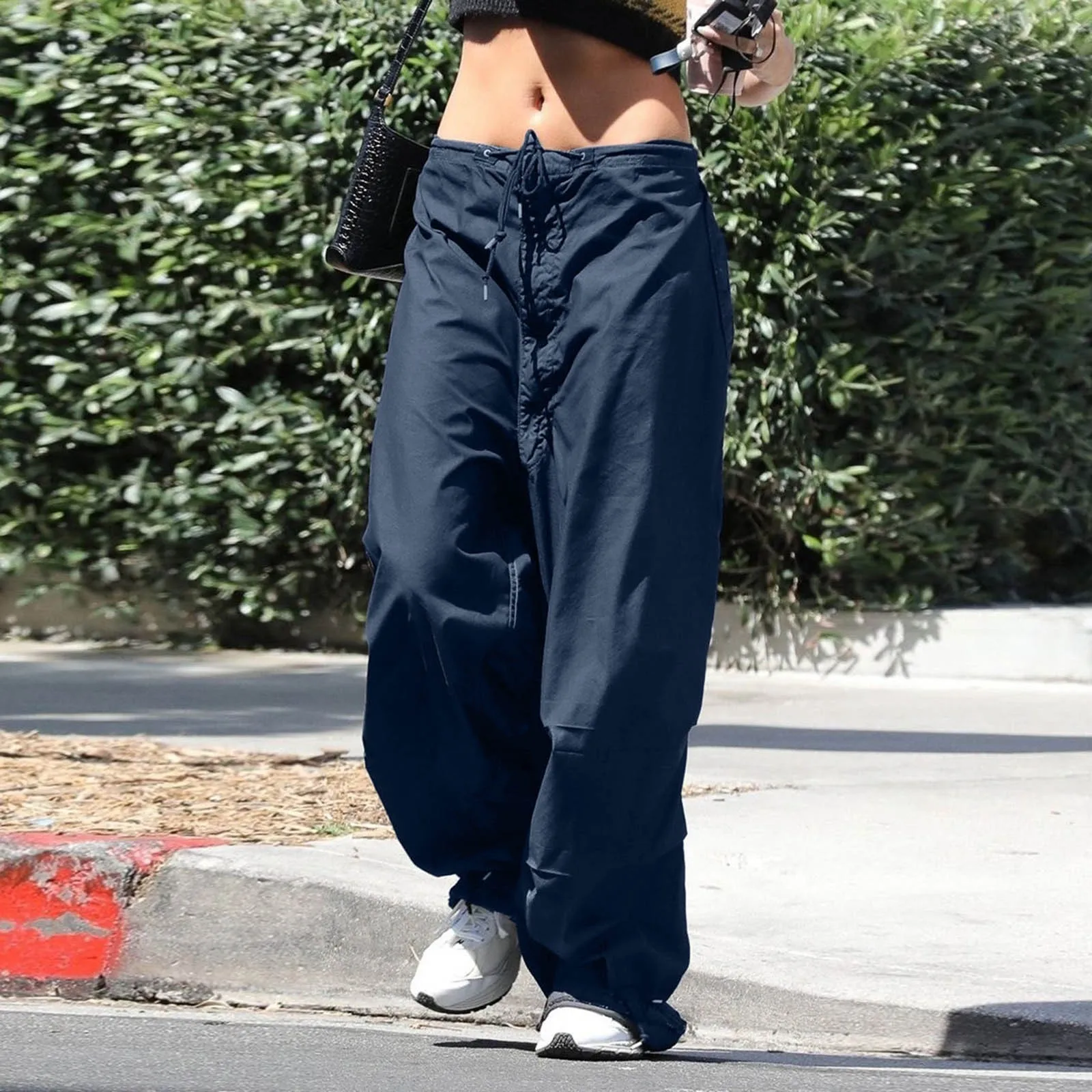 2023 New Y2K Blue Cargo Pants Womens Outifit Drawstring Baggy Casual Sweatpants Low Waist Wid Leg Pant Solid Hippie Harem Pants
2023 New Y2K Blue Cargo Pants Womens Outifit Drawstring Baggy Casual Sweatpants Low Waist Wid Leg Pant Solid Hippie Harem Pants