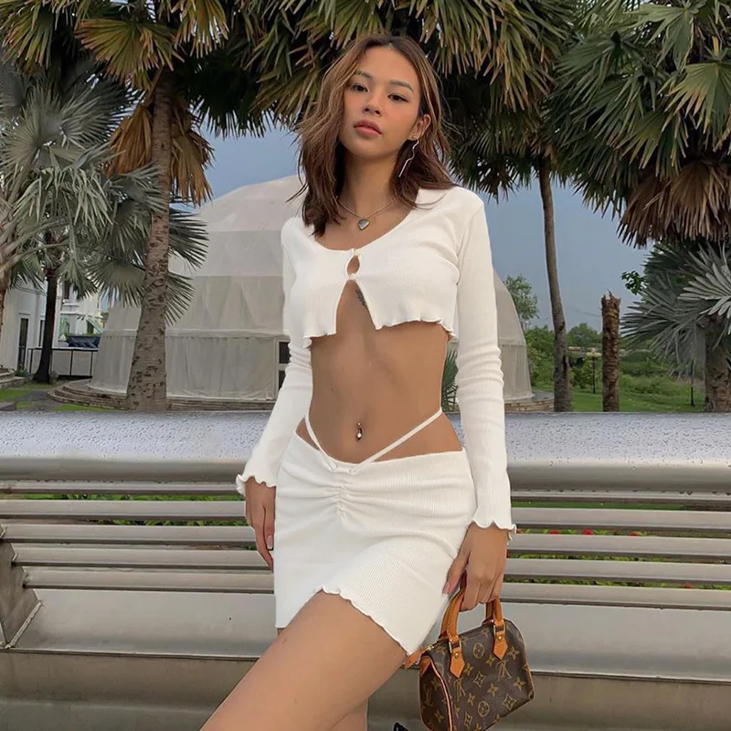 Fashion Sexy Two-piece Ruffled Summer Dress Long-sleeved Back Cross Straps Exposed Umbilical Ears Women T-shirt Short Skirt Suit
Fashion Sexy Two-piece Ruffled Summer Dress Long-sleeved Back Cross Straps Exposed Umbilical Ears Women T-shirt Short Skirt Suit