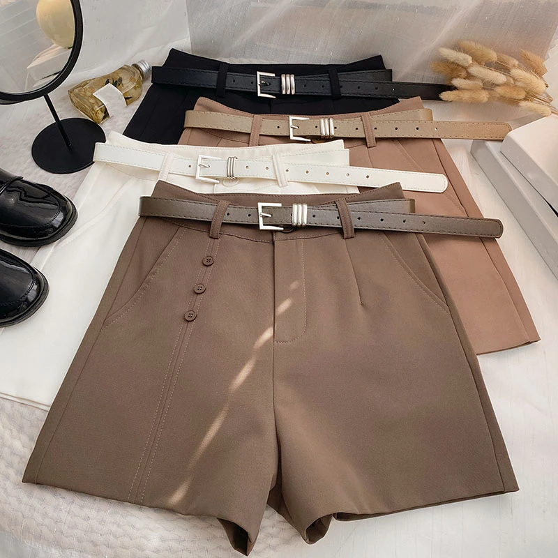 Шорты женские однотонные с поясом, повседневные винтажные Мини-штаны-трапеция в Корейском стиле, на молнии, с карманами, в стиле Харадзюку, на лето
Шорты женские однотонные с поясом, повседневные винтажные Мини-штаны-трапеция в Корейском стиле, на молнии, с карманами, в стиле Харадзюку, на лето