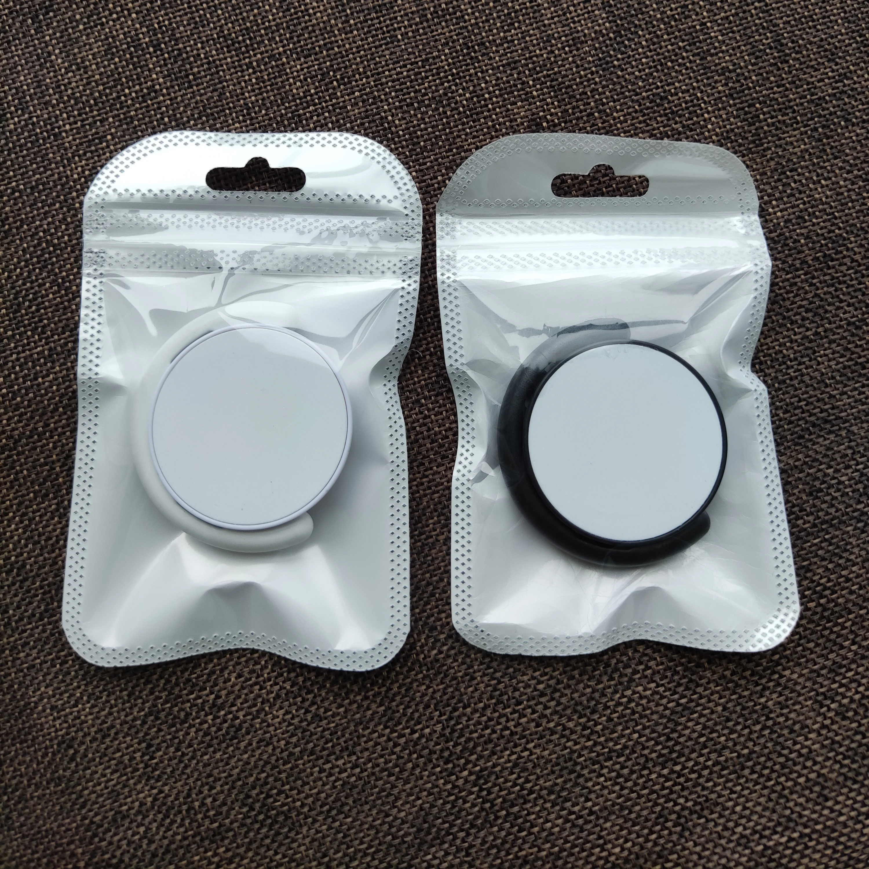 Заводская цена! 100 шт., пластиковый держатель для телефона
Заводская цена! 100 шт., пластиковый держатель для телефона