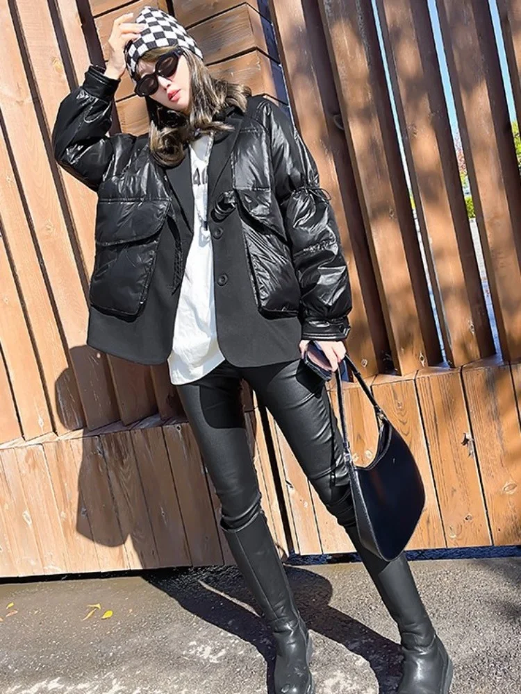 Fashion Women Fake Two Winter Parkas Loose Fit Oversize Thicken Suit Jacket High Street Single Breasted Casual Female Overcoat
Fashion Women Fake Two Winter Parkas Loose Fit Oversize Thicken Suit Jacket High Street Single Breasted Casual Female Overcoat