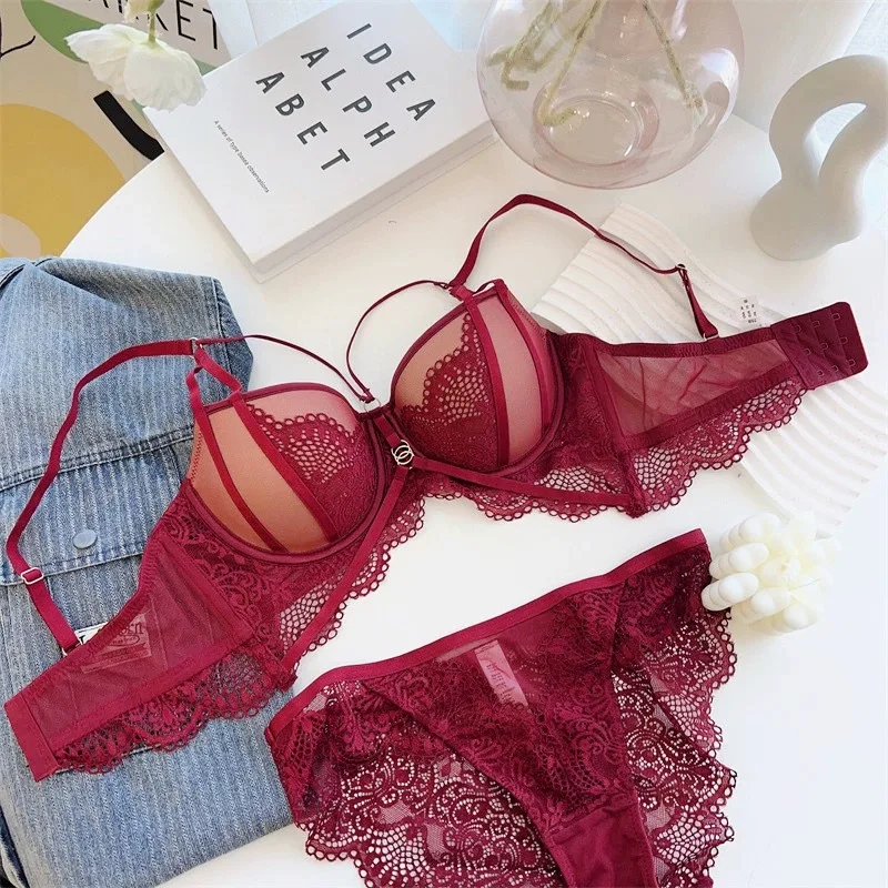 

Spring Sexy lace bra set push up lingerie upper thin and the lower thick with steel ring bra set with straps underwear bralette