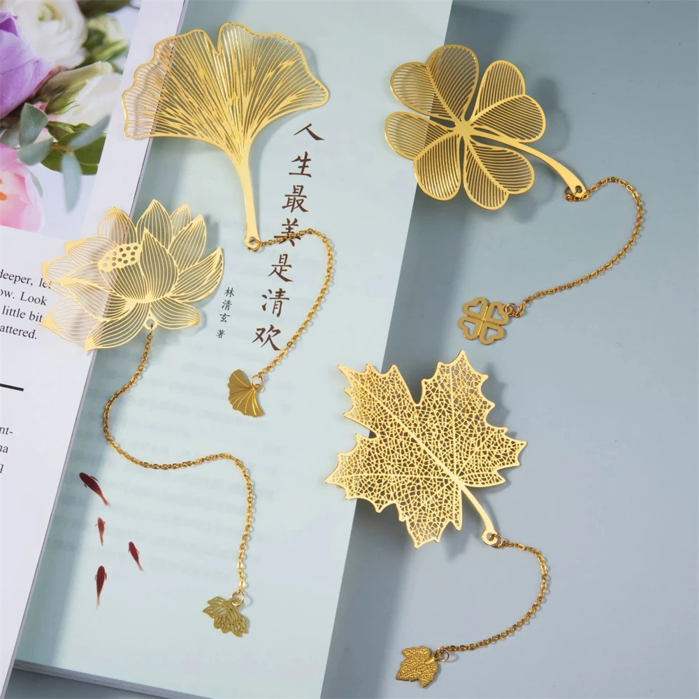 

Creative Metal Painting Bookmark Chinese Hollow Maple Leaf Fringed Apricot Leaf Bookmark Gifts Brass Tassel School Stationery