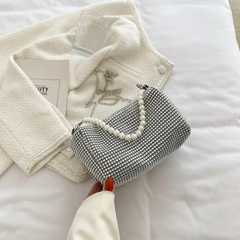 Network Red Retro Network Red Armpit Bag Spring New European and American Fashion Bright Diamond Casual Bag Trend Bag for Women
Network Red Retro Network Red Armpit Bag Spring New European and American Fashion Bright Diamond Casual Bag Trend Bag for Women