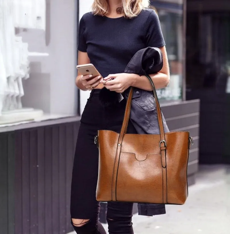 Shoulder Bags for Women Oil Wax Leather Handbag Tote Crossbody Bag Women Luxury Handbag Women Bags Designer Handbag High Quality
Shoulder Bags for Women Oil Wax Leather Handbag Tote Crossbody Bag Women Luxury Handbag Women Bags Designer Handbag High Quality