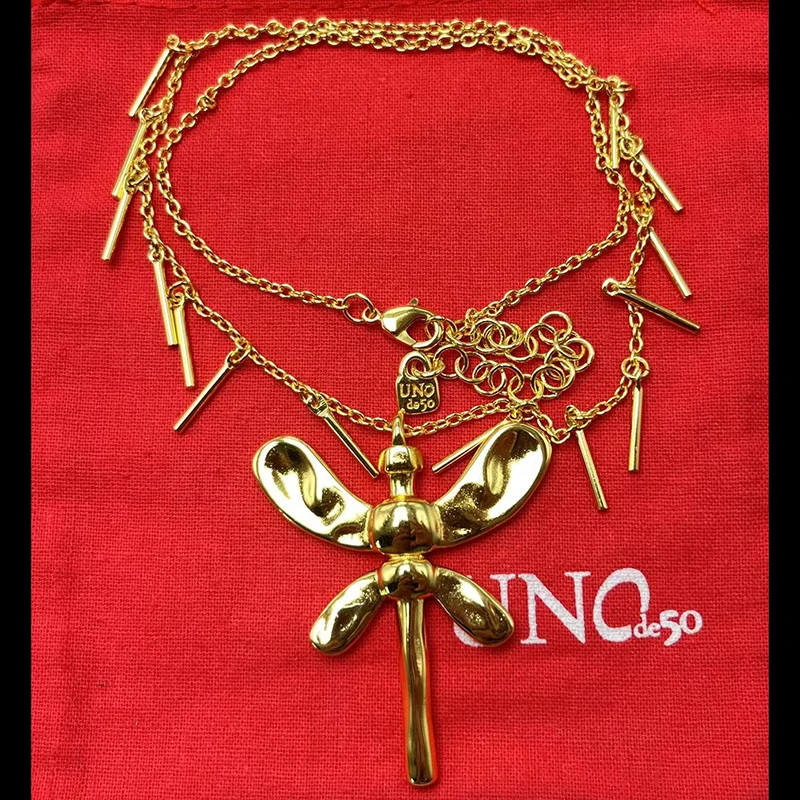 2023 UNOde50 New Spanish Bestselling Creative Fashion Dragonfly Necklace Women's Romantic Jewelry Gift Bag
2023 UNOde50 New Spanish Bestselling Creative Fashion Dragonfly Necklace Women's Romantic Jewelry Gift Bag
