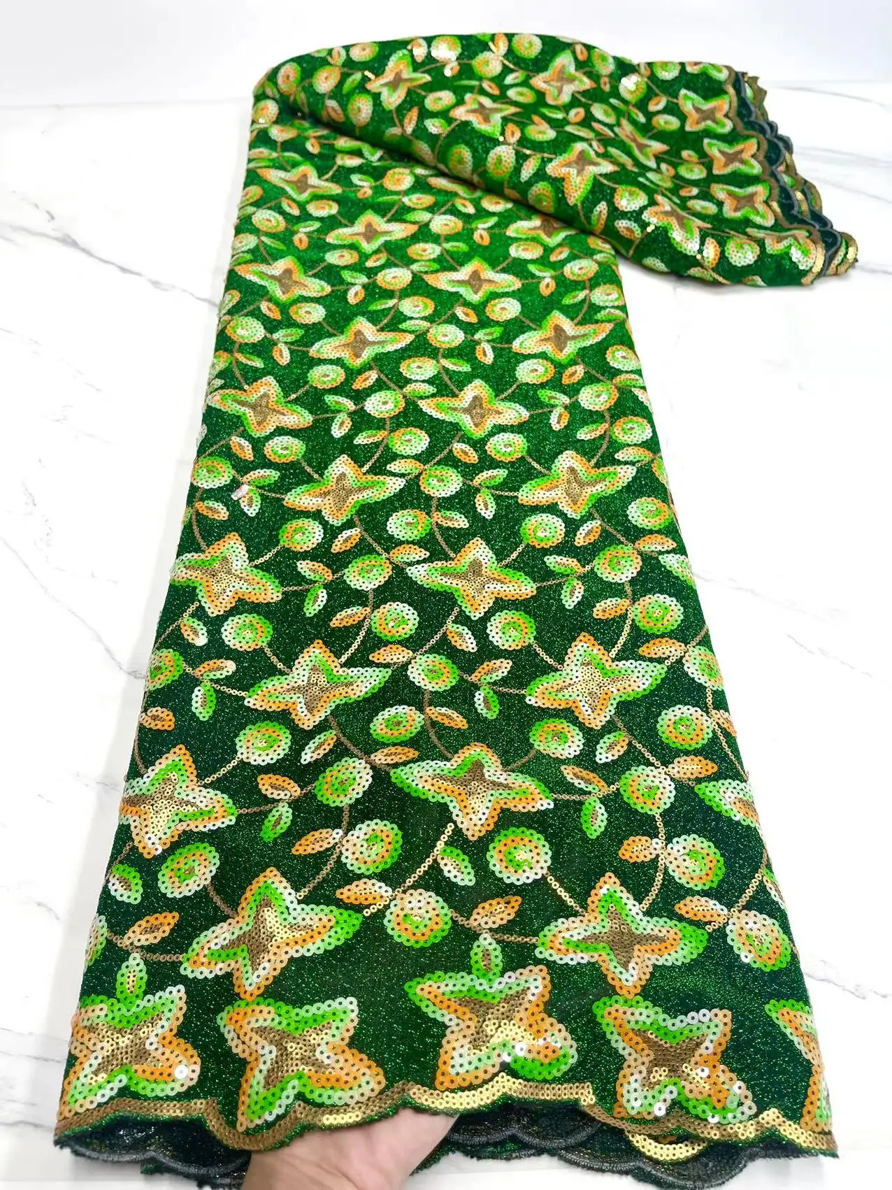 New Arrival High Quality African Green Velvet Lace Fabric 2022 French Sequins Voile Fabric Nigerian For Women Party Dress Sew
New Arrival High Quality African Green Velvet Lace Fabric 2022 French Sequins Voile Fabric Nigerian For Women Party Dress Sew