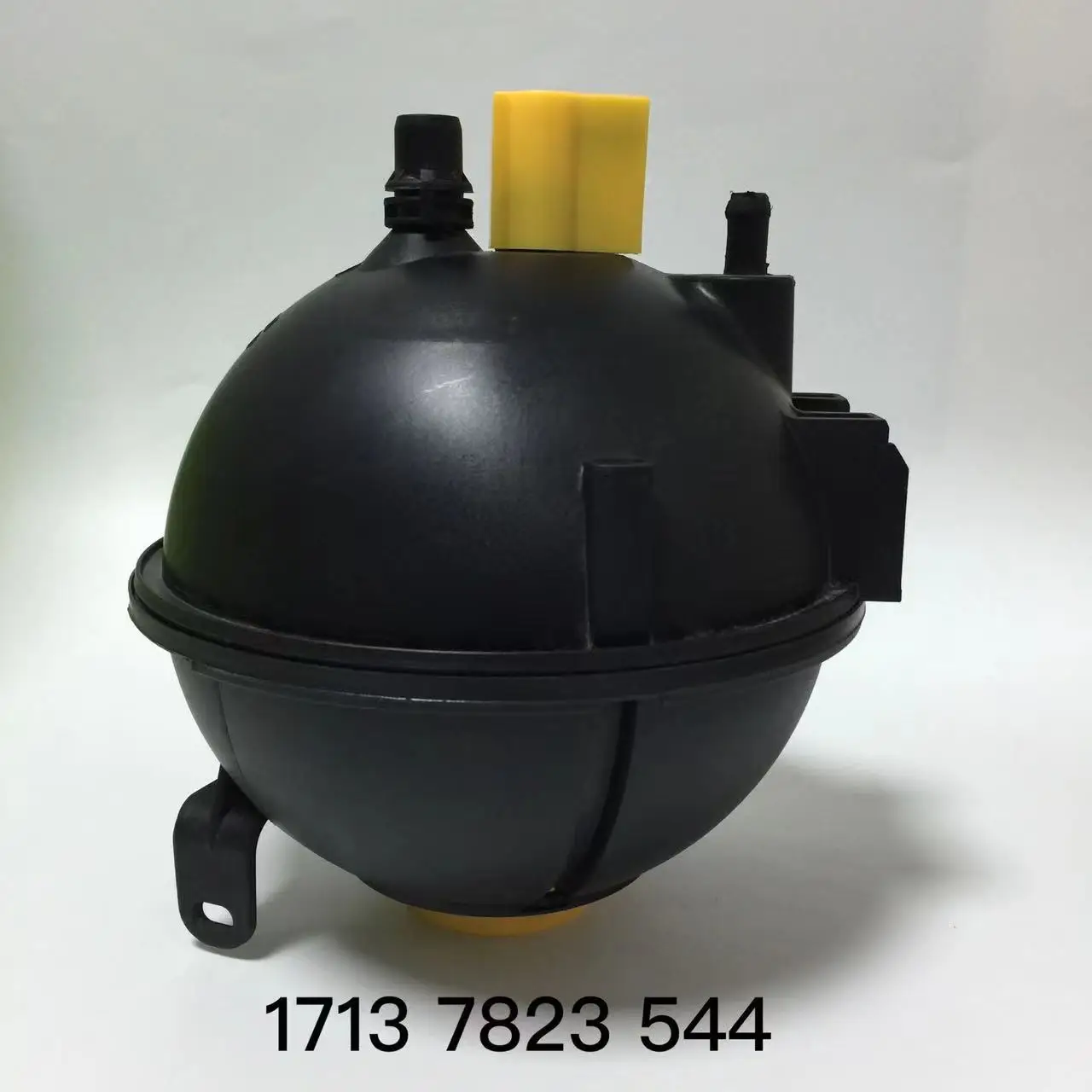 17137823544 новый датчик уровня охлаждающей жидкости для BMW F25 X3 F26 X4 13-17 17 13 7 823 544
17137823544 новый датчик уровня охлаждающей жидкости для BMW F25 X3 F26 X4 13-17 17 13 7 823 544