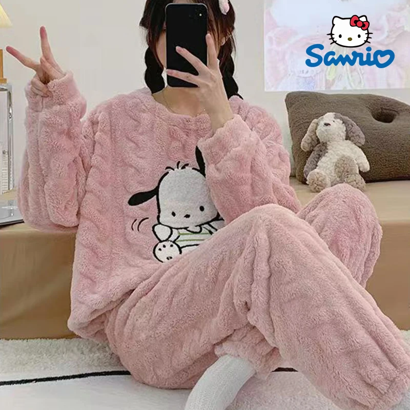 Sanrios My Melody мультфильм аниме понравико Коралловая бархатная Пижама для женщин на осень и зиму плюс флисовый костюм для девочек домашний костюм гирлянда
Sanrios My Melody мультфильм аниме понравико Коралловая бархатная Пижама для женщин на осень и зиму плюс флисовый костюм для девочек домашний костюм гирлянда