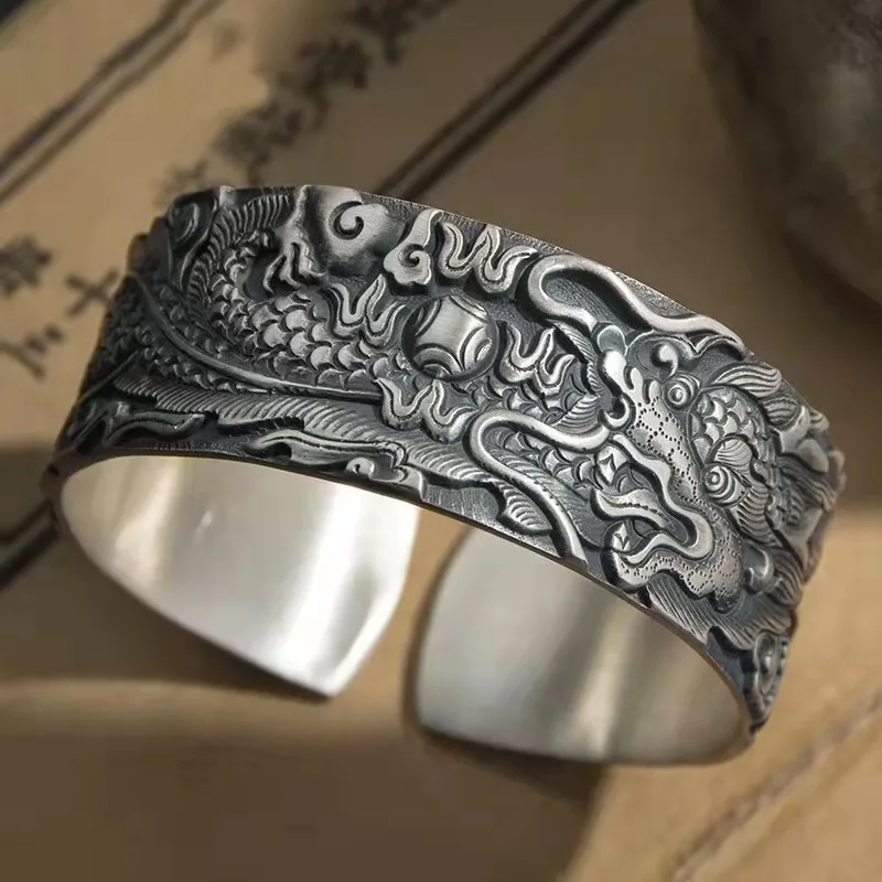 charming men's Bracelets Fashion Retro Silver Jewelry wide face personalized Dragon Bracelet
charming men's Bracelets Fashion Retro Silver Jewelry wide face personalized Dragon Bracelet