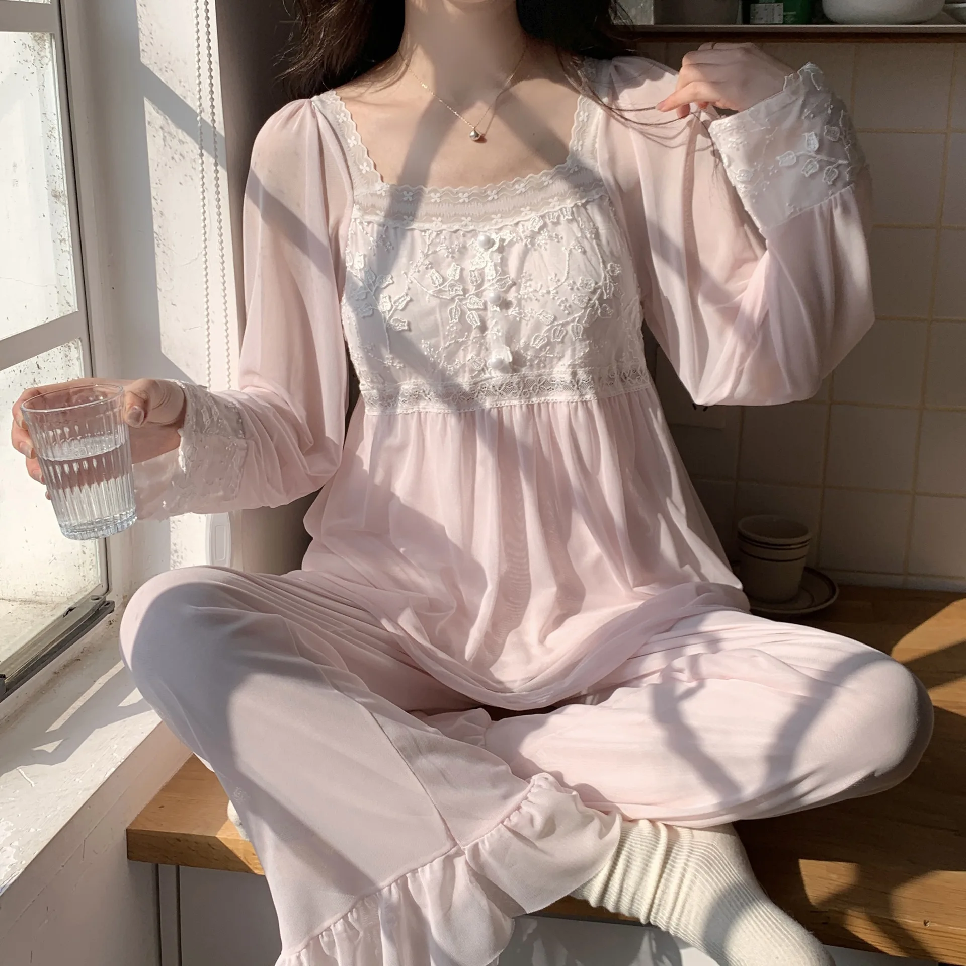 

Новинка Весна 2024 пижамный комплект из 2 предметов во французском дворцовом стиле одежда для сна принцессы Пижамный костюм Свободная Домашняя одежда из модала с вышивкой