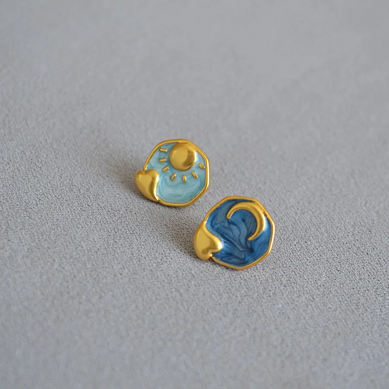 Starry Sky Moon & Sun Earring Romantic Handmade Enamel Glaze Gold-plated Brass 925 Silver Needle Stud Earrings
Starry Sky Moon & Sun Earring Romantic Handmade Enamel Glaze Gold-plated Brass 925 Silver Needle Stud Earrings