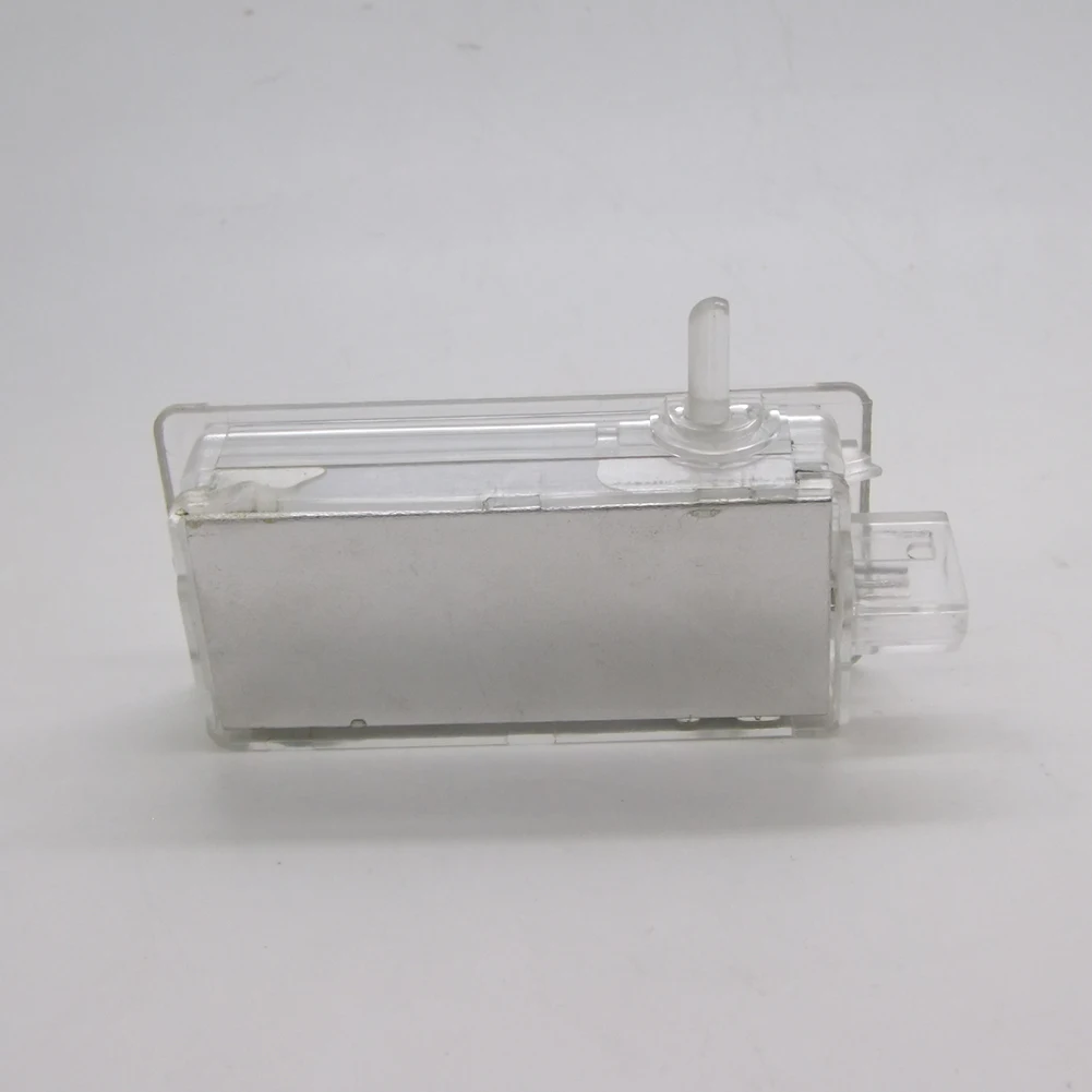 High Quality Car LED Glove Box Lamp White Light White Light Energy Saving Glove Box Lamp For BMW E46/E53/E82/E83/E87
High Quality Car LED Glove Box Lamp White Light White Light Energy Saving Glove Box Lamp For BMW E46/E53/E82/E83/E87