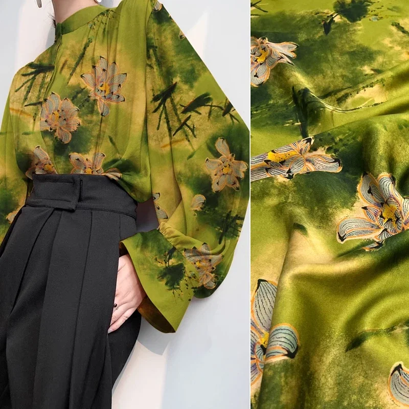 Floral Print Green Stretch Silk Fabric - Wide 118CM - Ideal for Dress & Cheongsam - High-Quality D1253
Floral Print Green Stretch Silk Fabric - Wide 118CM - Ideal for Dress & Cheongsam - High-Quality D1253