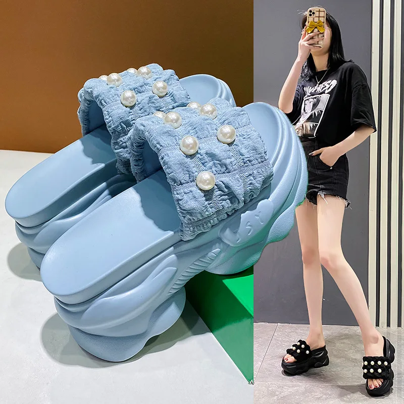 Pearl Slippers Women's Summer Fashion Wedges Shoes 2024 New Style Outside Thick Bottom Sandals Ladies Sexy Muffin Bottom Slides
Pearl Slippers Women's Summer Fashion Wedges Shoes 2024 New Style Outside Thick Bottom Sandals Ladies Sexy Muffin Bottom Slides