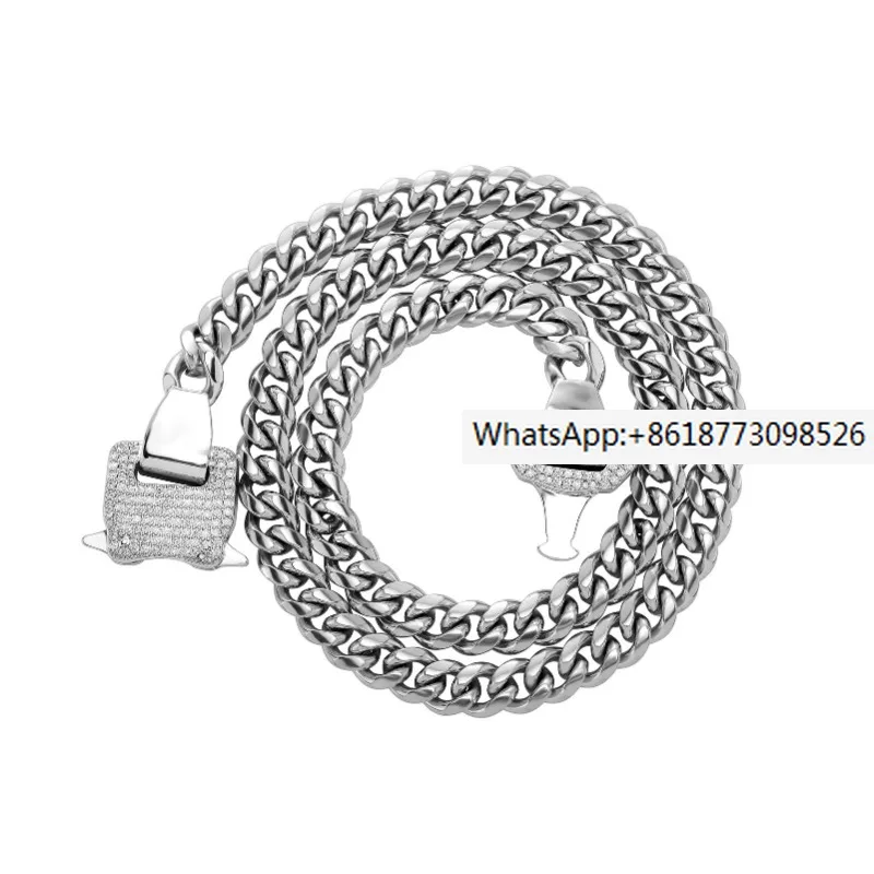 Европейский и американский функциональный стиль 10 мм кубинская цепь из титановой стали модное ожерелье в стиле хип-хоп из нержавеющей стали для мужчин и женщин
Европейский и американский функциональный стиль 10 мм кубинская цепь из титановой стали модное ожерелье в стиле хип-хоп из нержавеющей стали для мужчин и женщин