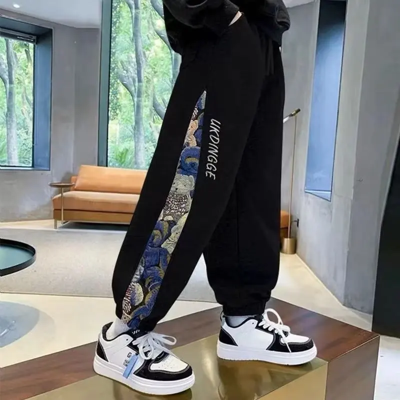 Spring New Boy Casual Pants Korean High Street Hip-hop Style Children's Sports Pants Autumn High Quality Children's Clothing
Spring New Boy Casual Pants Korean High Street Hip-hop Style Children's Sports Pants Autumn High Quality Children's Clothing