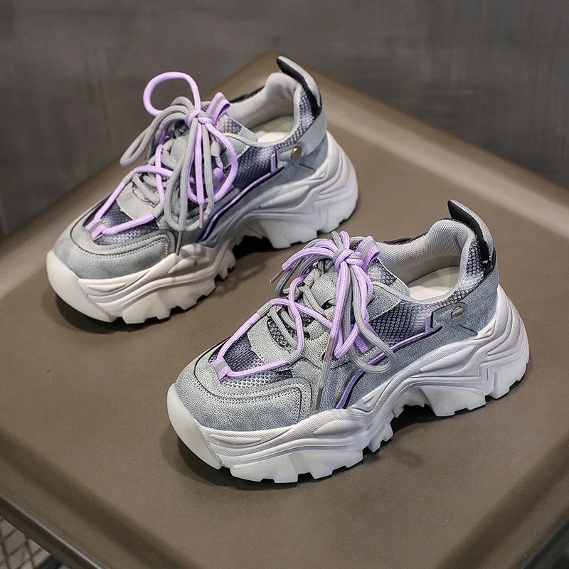 Autumn and winter old daddy tide shoes female new hundred with retro sports shoes casual trend leather women's shoes
Autumn and winter old daddy tide shoes female new hundred with retro sports shoes casual trend leather women's shoes