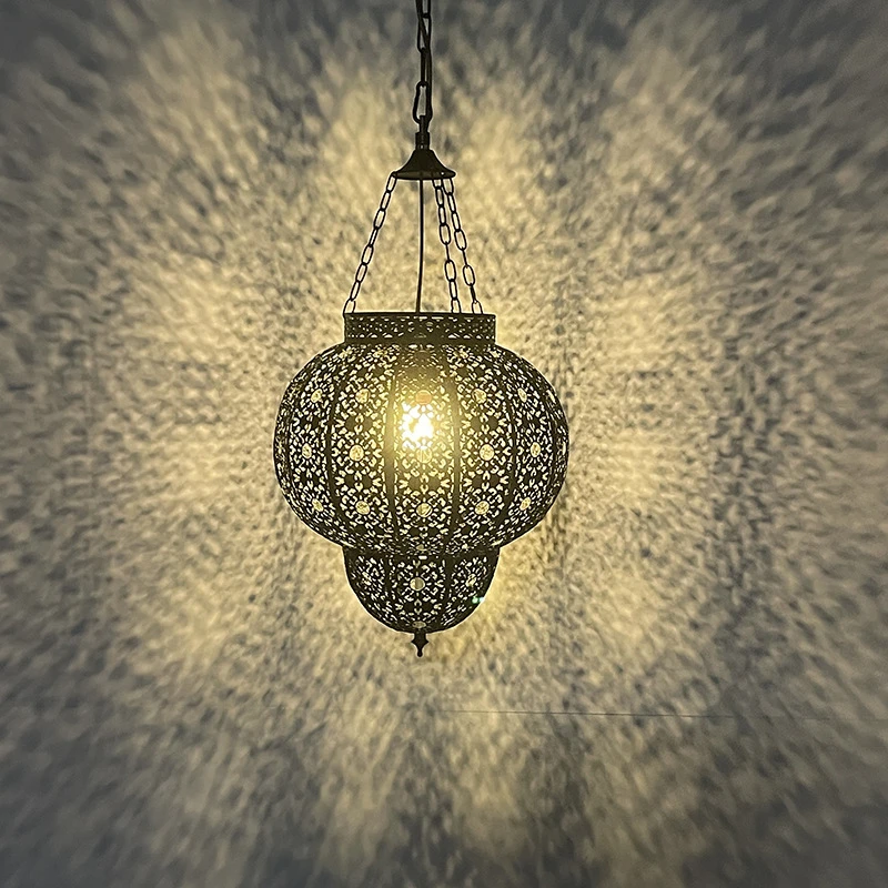 Iron Art Moroccan Lamp Vintage Pendant Lights Retro Loft Industrial Classical Chandelier for Restaurant Bar Coffee Shop Lighting
Iron Art Moroccan Lamp Vintage Pendant Lights Retro Loft Industrial Classical Chandelier for Restaurant Bar Coffee Shop Lighting