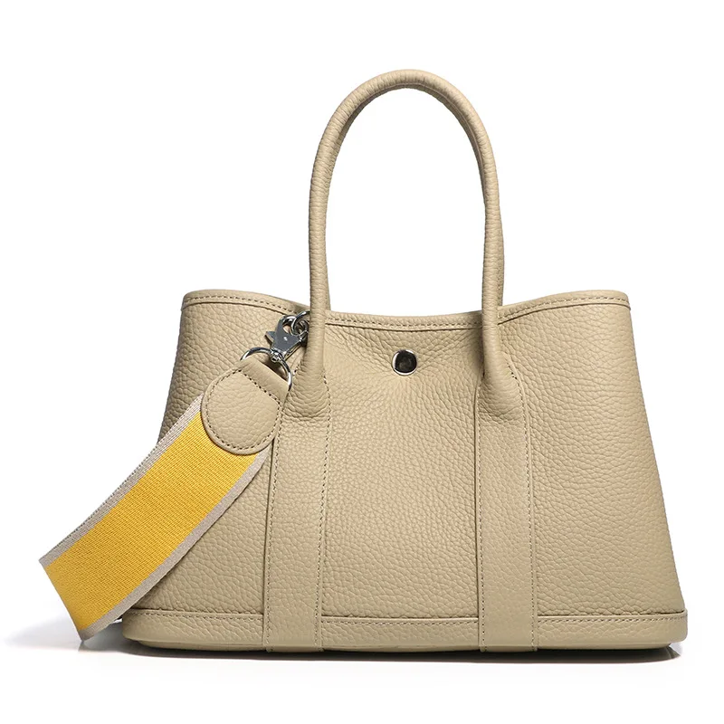 Garden Bag Head Layer Cowhide Luxury Design Women's Classic Fashion Leisure Large Capacity Handbag Single Shoulder Spell Color
Garden Bag Head Layer Cowhide Luxury Design Women's Classic Fashion Leisure Large Capacity Handbag Single Shoulder Spell Color