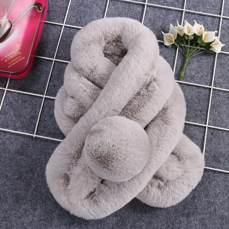 Winter Warm Thicken Cross Collar Scarf Faux Fur Plush Shawl Scarfs Collar Imitation Ring Muffler Neck Protection Neckerchie Gift
Winter Warm Thicken Cross Collar Scarf Faux Fur Plush Shawl Scarfs Collar Imitation Ring Muffler Neck Protection Neckerchie Gift