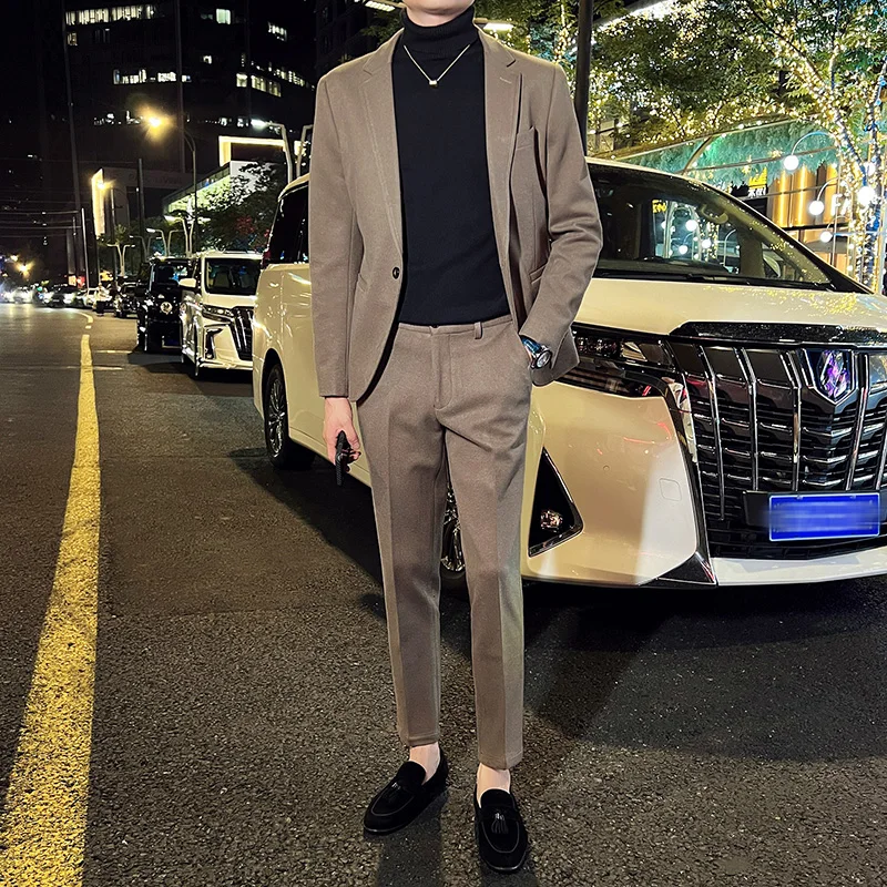 2023 Men's Woolen Suit 2 Pcs Set - Slim Fit One-Button British Korean Style 2Pcs Suit Set Blazer and Pants, Khaki, Autumn/Winter
2023 Men's Woolen Suit 2 Pcs Set - Slim Fit One-Button British Korean Style 2Pcs Suit Set Blazer and Pants, Khaki, Autumn/Winter