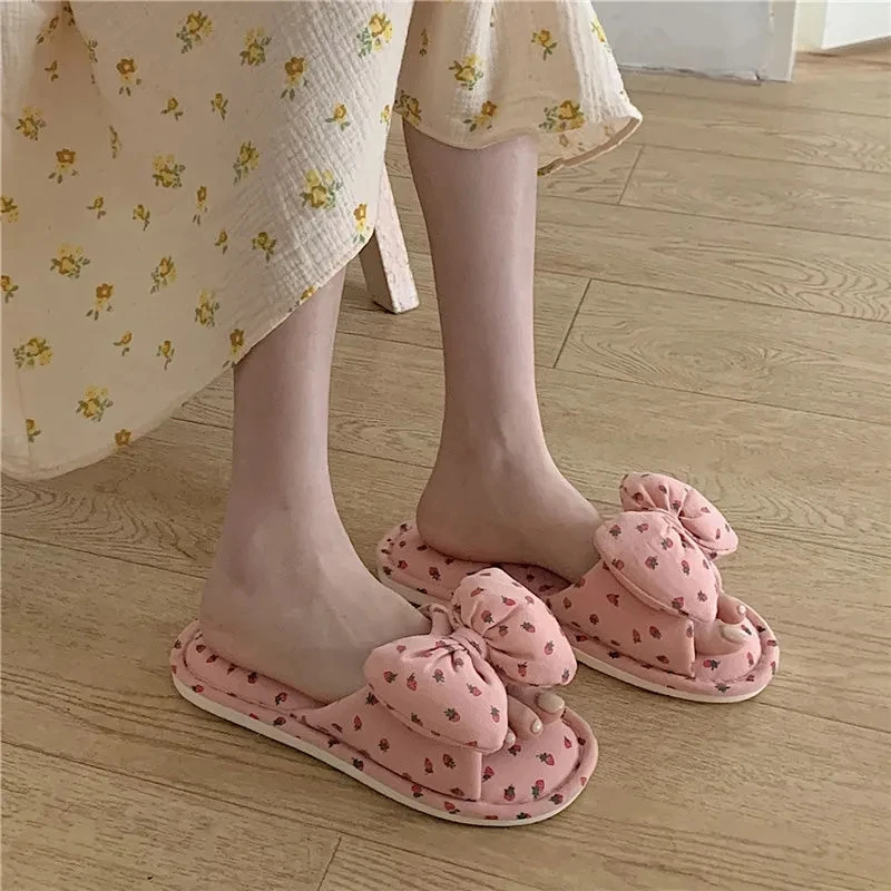 Yasuk AllSeason Summer Women's Casual Simple Indoor Outside Home Slippers Non-Slip Cute Pink Bow Dot Versatile Super Soft
Yasuk AllSeason Summer Women's Casual Simple Indoor Outside Home Slippers Non-Slip Cute Pink Bow Dot Versatile Super Soft