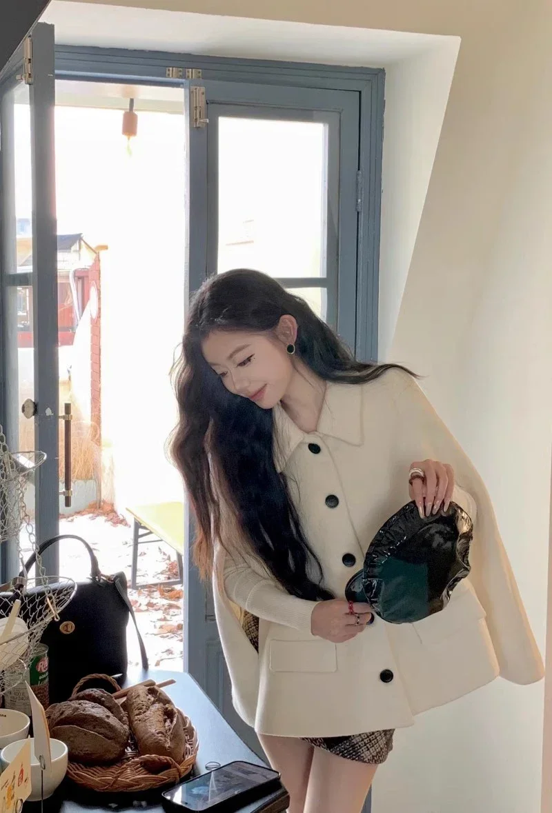 Women Sleeveless Button Up Turndown Collar Wool Poncho Cape Coat Outwear Jacket Cloak fall autumn korean office top y2k clothing
Women Sleeveless Button Up Turndown Collar Wool Poncho Cape Coat Outwear Jacket Cloak fall autumn korean office top y2k clothing