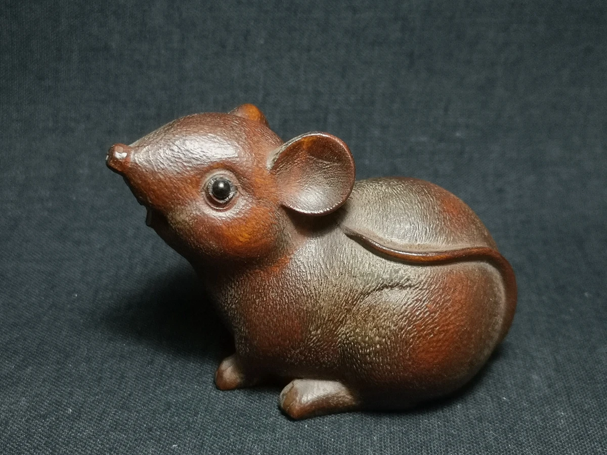 YIZHU CULTUER ART Old Collection Chinese Boxwood Hand Carved clever mouse Statue desk Decoration gift
YIZHU CULTUER ART Old Collection Chinese Boxwood Hand Carved clever mouse Statue desk Decoration gift