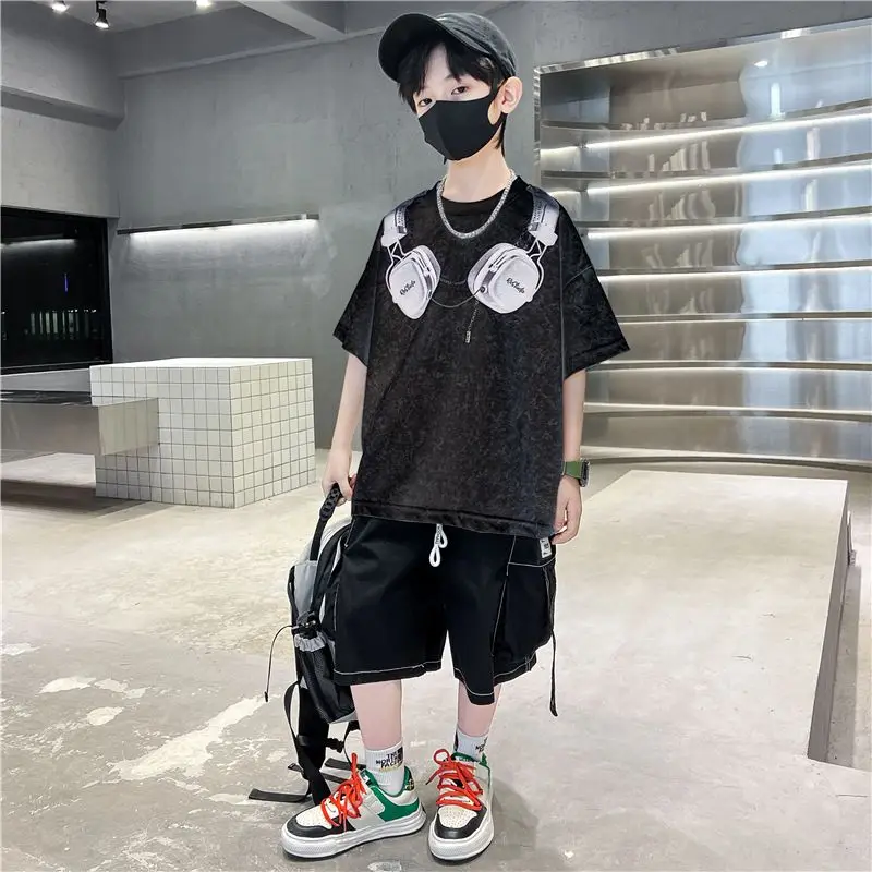 2023 New Boys Summer Sportswear Suit Kids Short Sleeve T-shirt +shorts 2pcs Casual Boy Cotton Streetwear Teenage Boy Outfits
2023 New Boys Summer Sportswear Suit Kids Short Sleeve T-shirt +shorts 2pcs Casual Boy Cotton Streetwear Teenage Boy Outfits